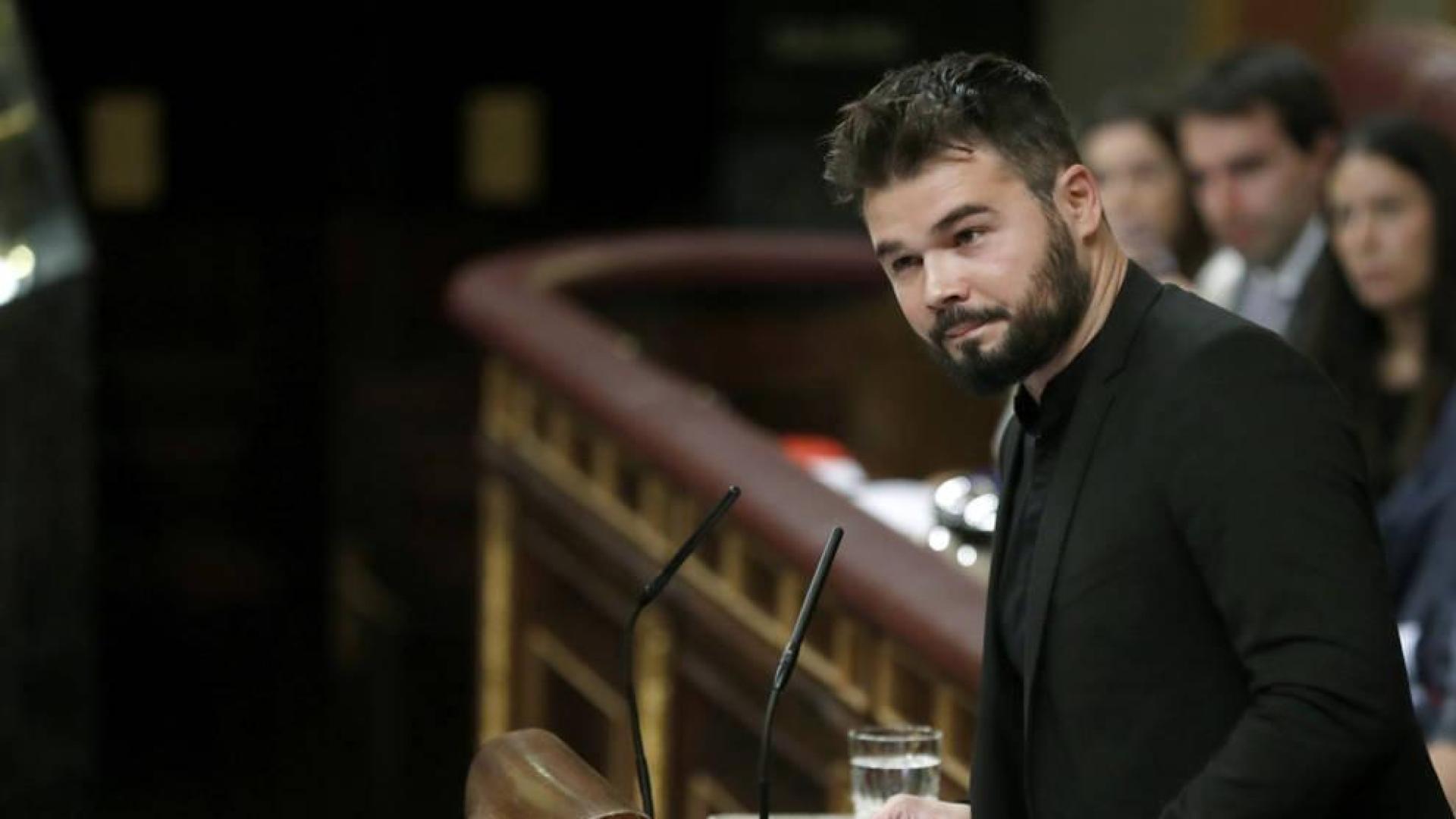 El portavoz adjunto de ERC en el Congreso, Gabriel Rufián durante su intervención en el debate de investidura.