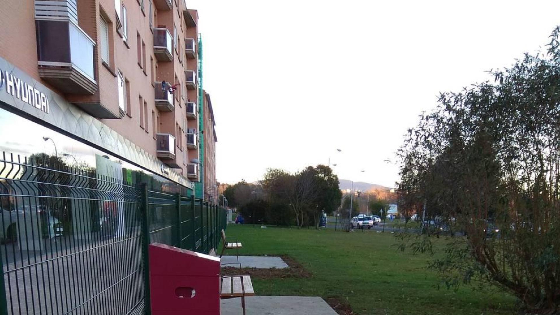 Burlada invierte 130.000 euros para siete zonas de esparcimiento canino
