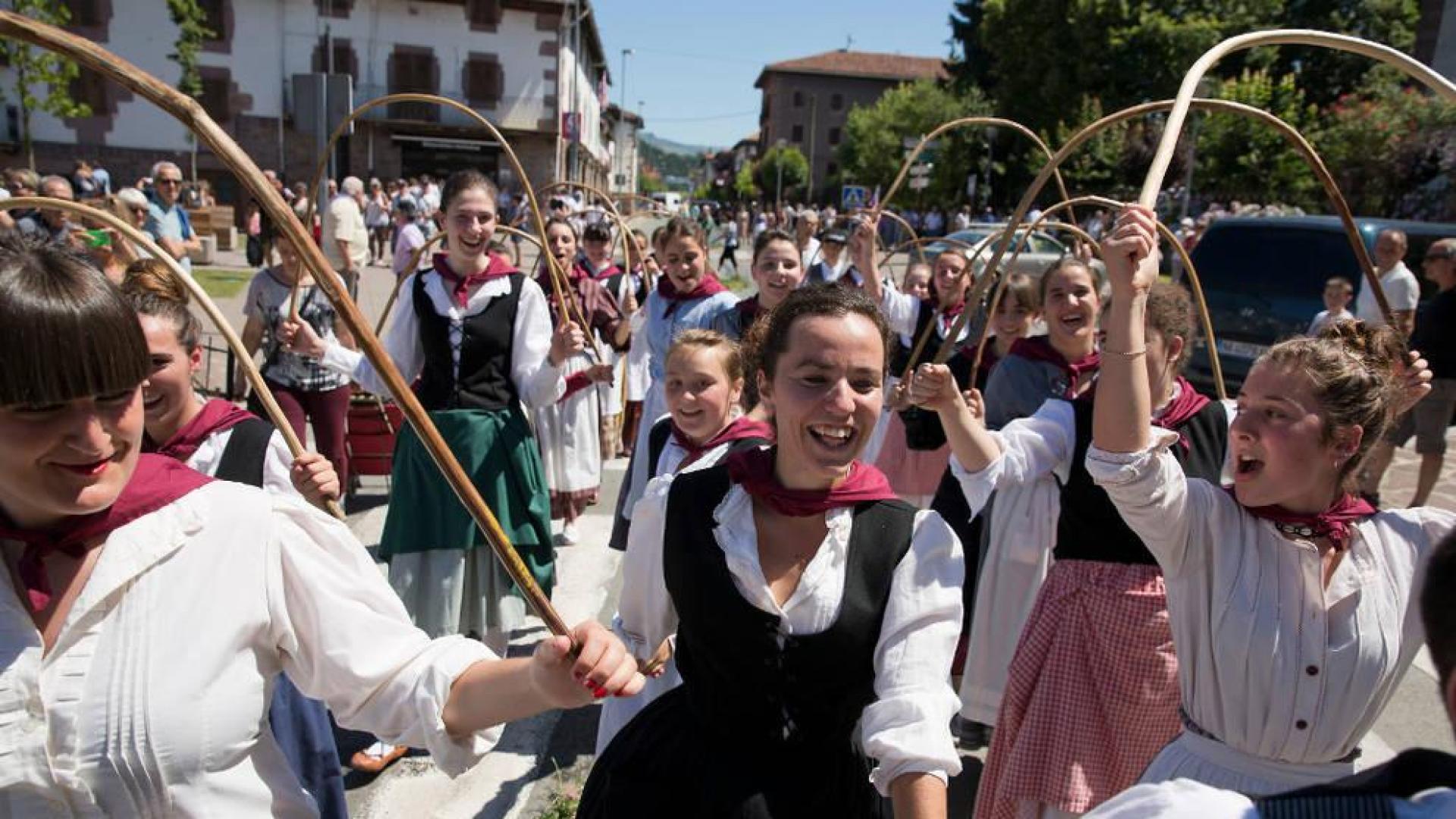 El apoyo suficiente de voluntarios asegura el Baztandarren Biltzarra