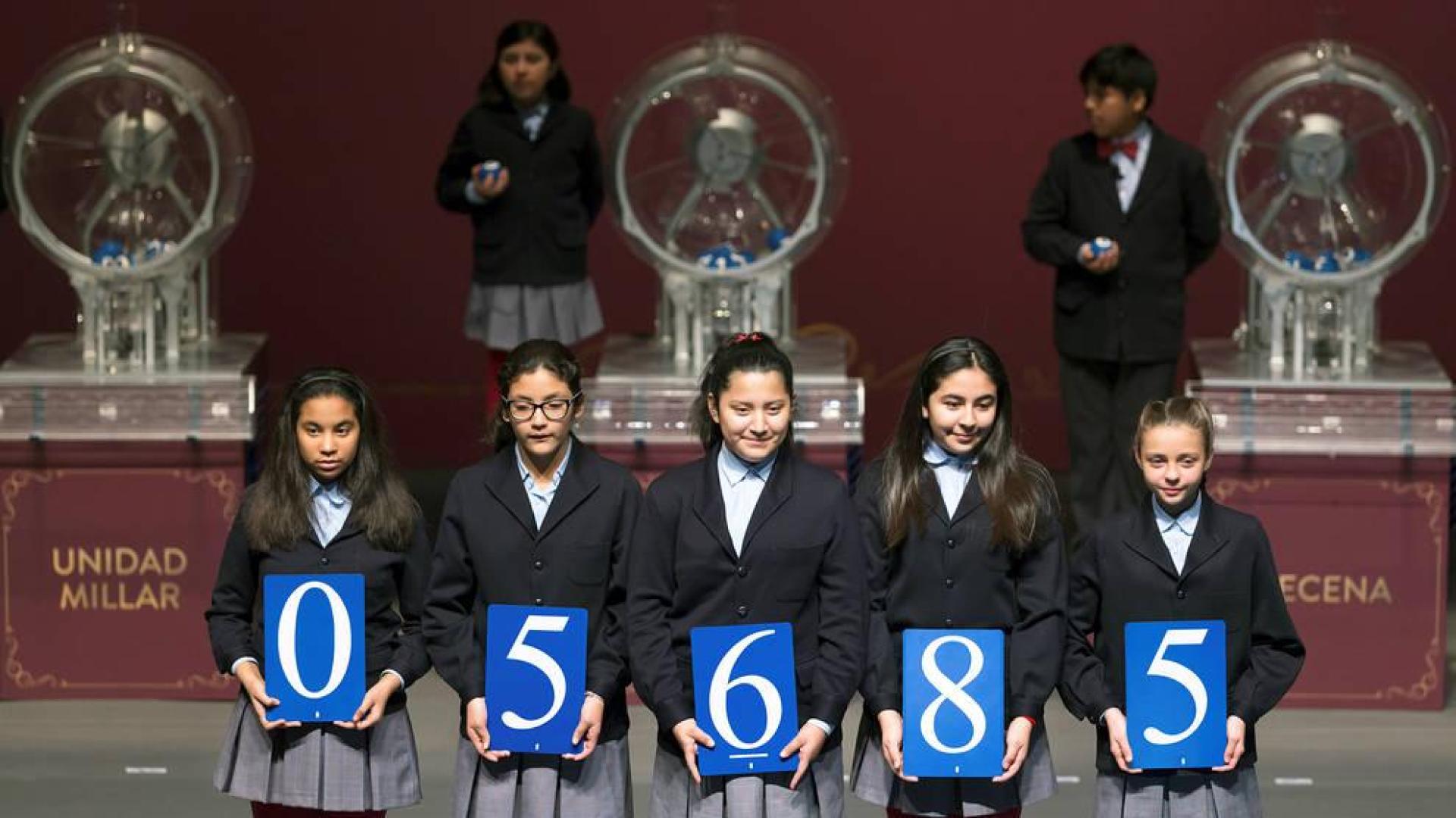 El 'Gordo' del Sorteo Extraordinario de 'El Niño, el 5.685, reparte 100 millones en Bilbao
