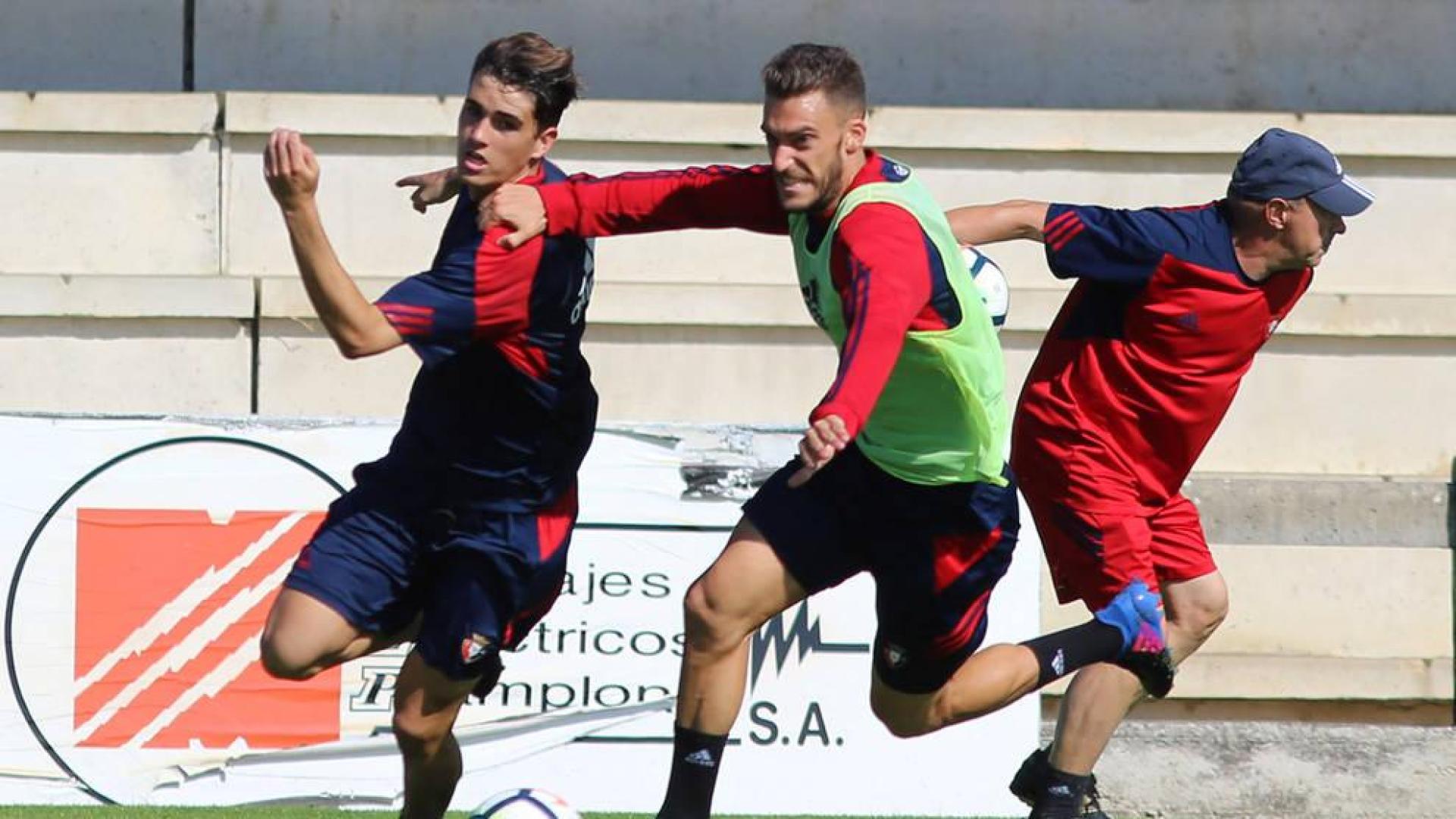 Javi Martínez (Osasuna Promesas), convocado por la selección española sub'19