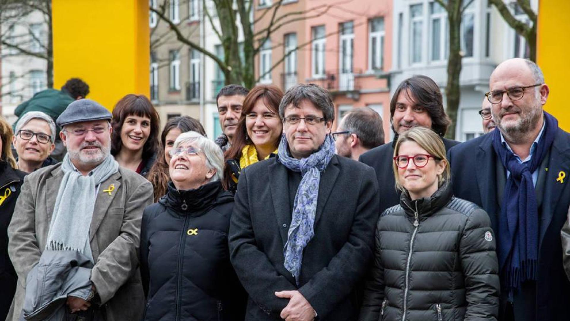JxCAT infravalora el papel de los letrados y dice que "nada impide" investir a Puigdemont