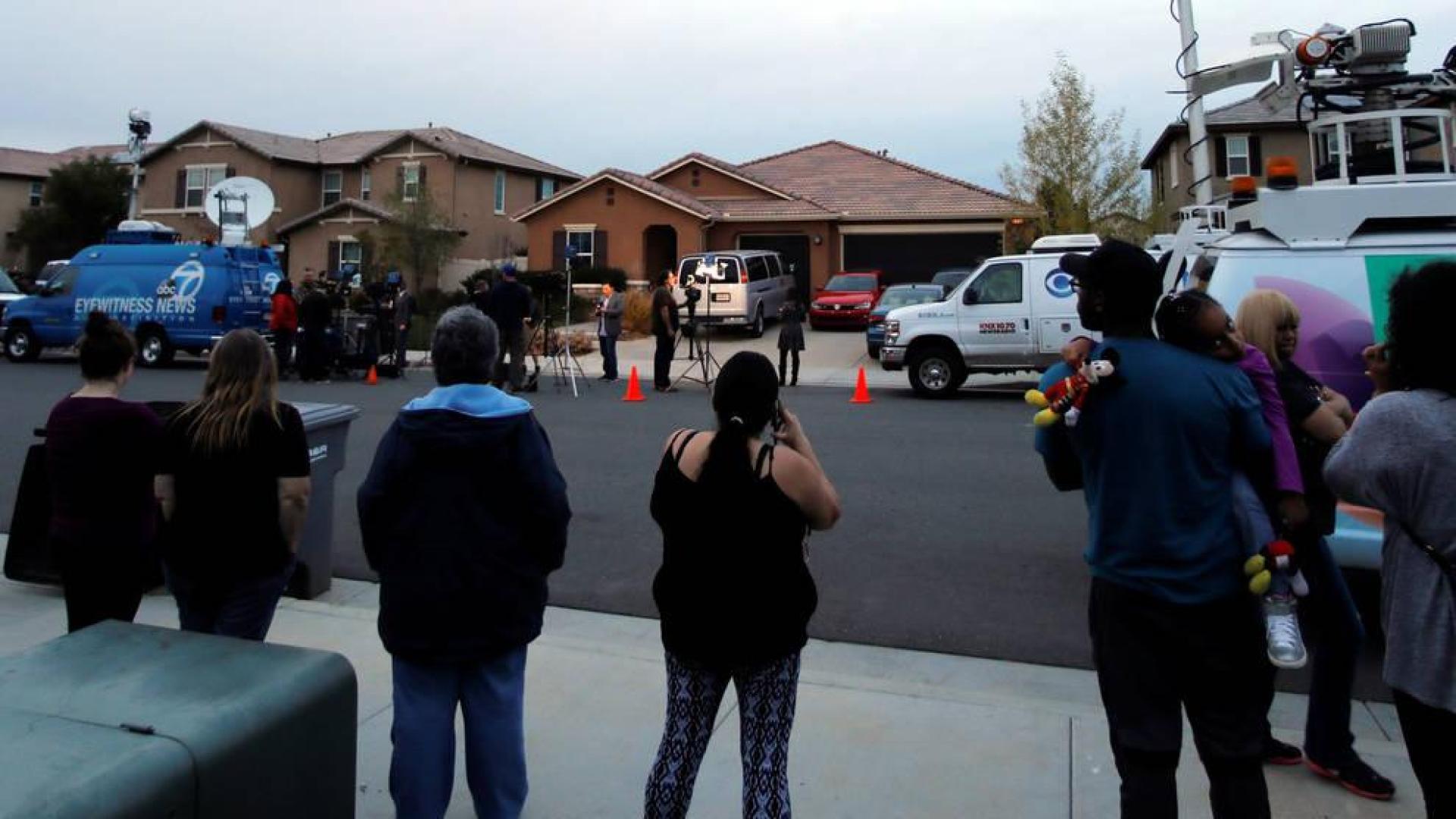 Detienen a los padres de 13 hijos por secuestrarlos y torturarlos