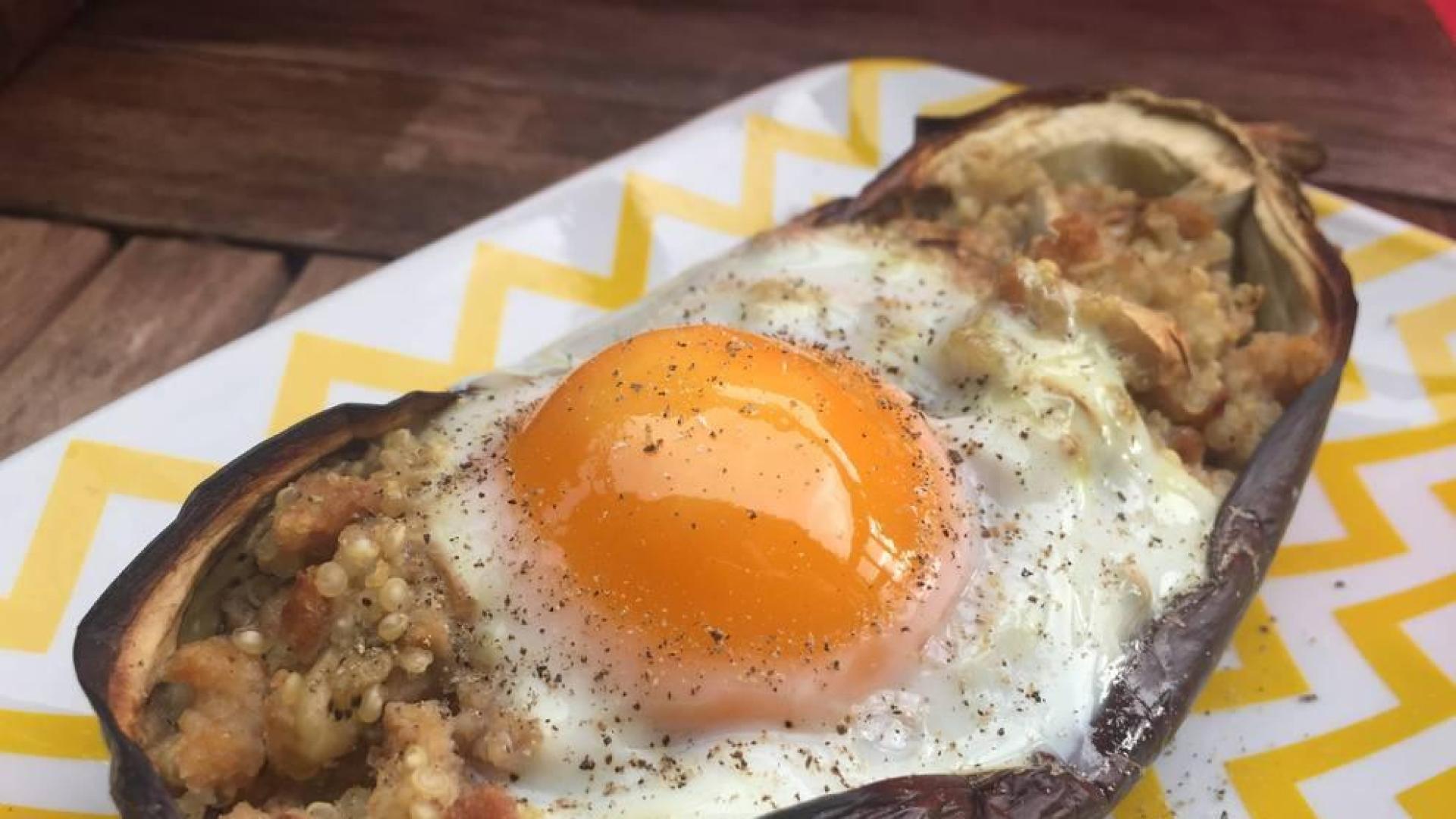 Berenjenas rellenas de soja texturizada y quinoa