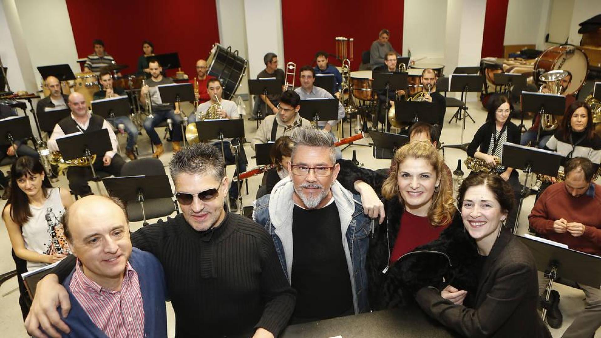 Serafín Zubiri: “Es un lujo contar con 50 músicos que te respaldan”