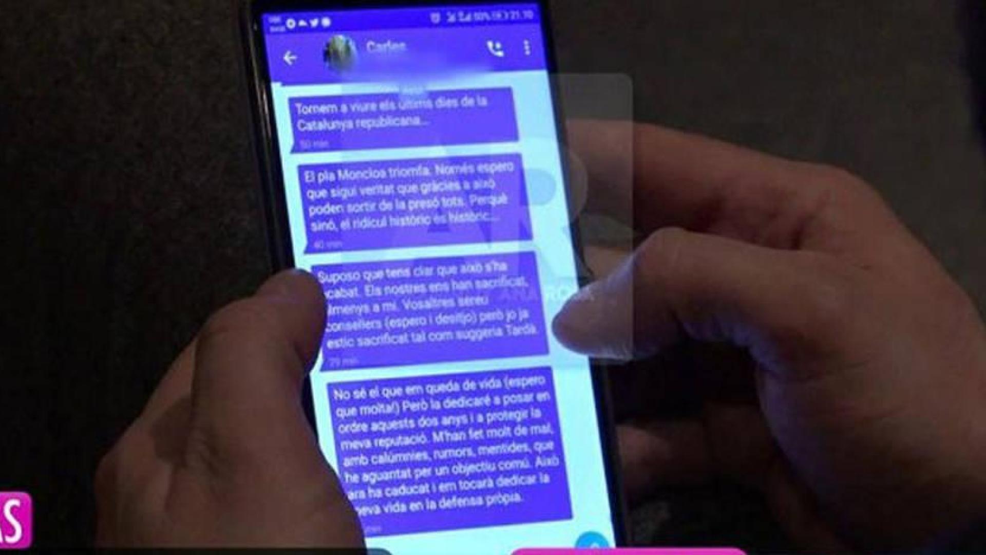 Puigdemont, en un mensaje de móvil: "Esto se ha terminado. Los nuestros nos han sacrificado"