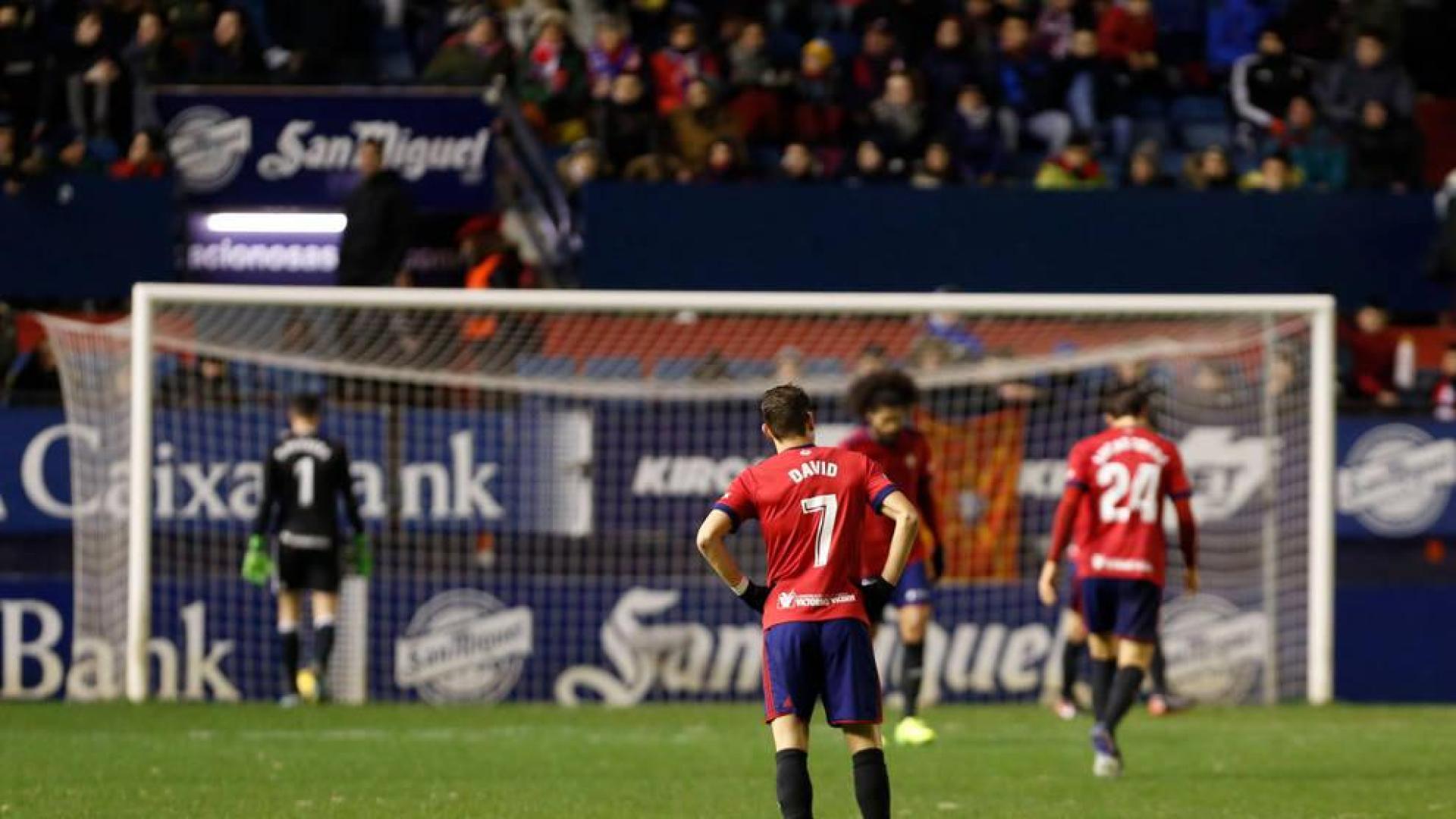 Osasuna se acostumbrar a remar contracorriente en El Sadar