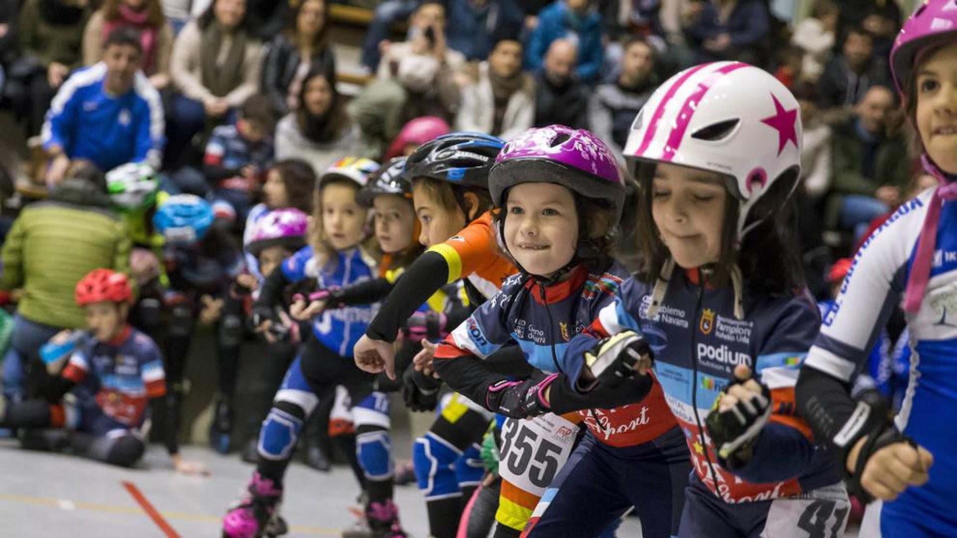 Más de 300 patinadores en Ansoáin