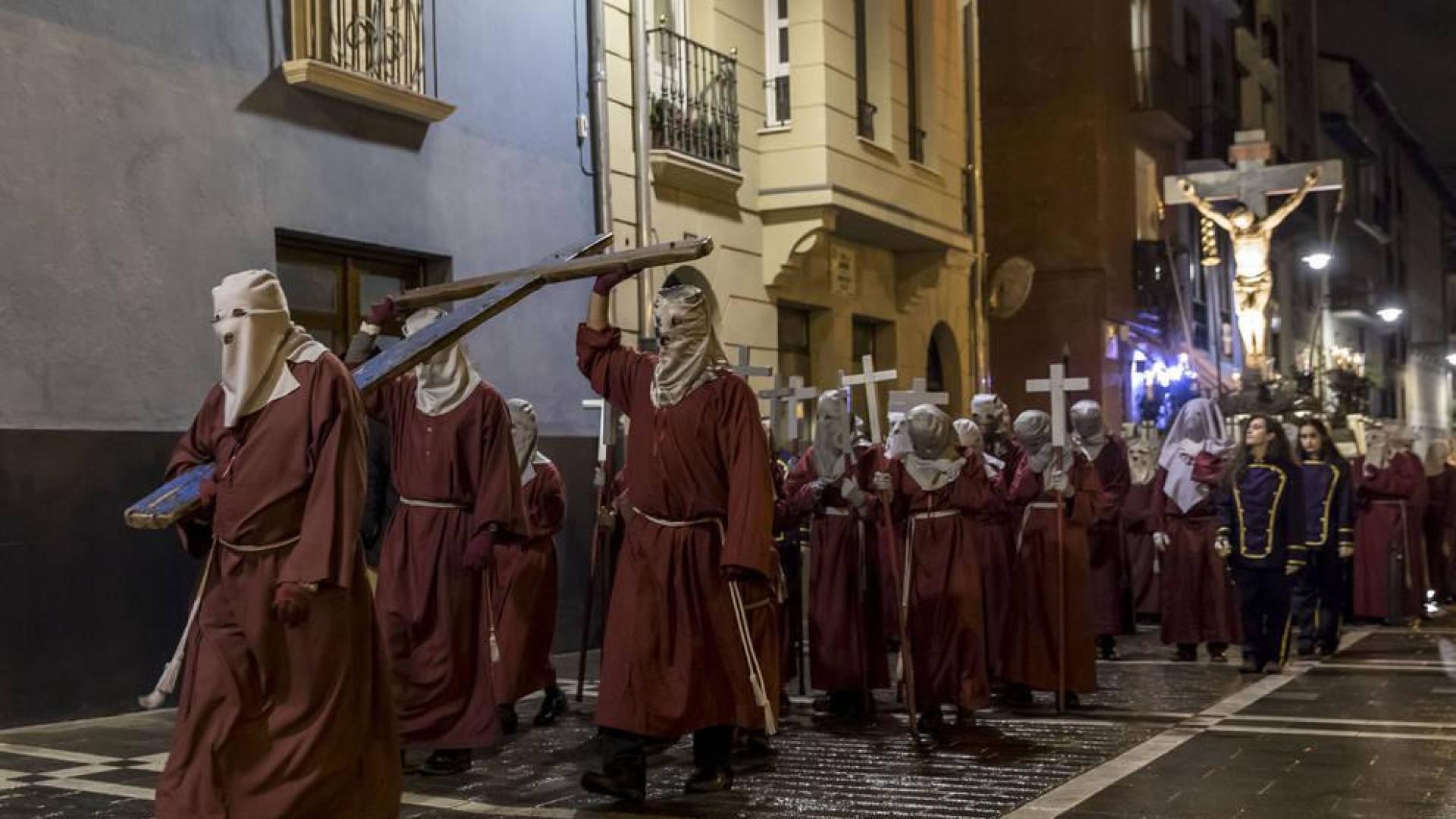 La Cruz de Lampedusa, en el traslado del Cristo Alzado a la catedral de Pamplona
