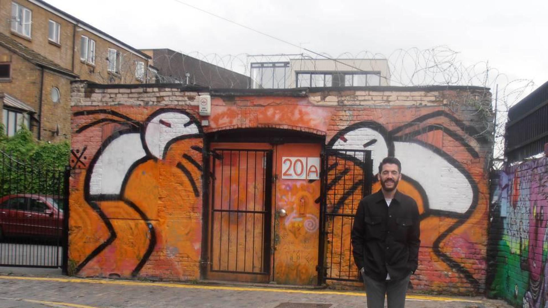 Un estudiante navarro de producción musical y DJ en Londres