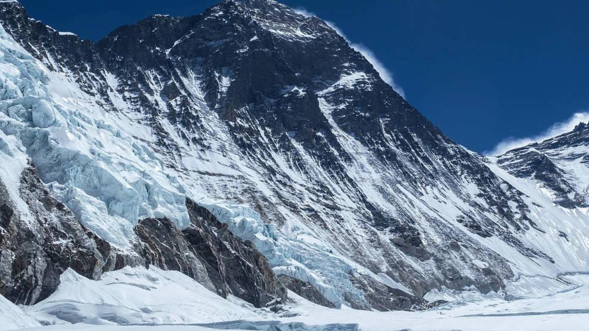 Un navarro de adopción asalta el sueño de subir el Everest