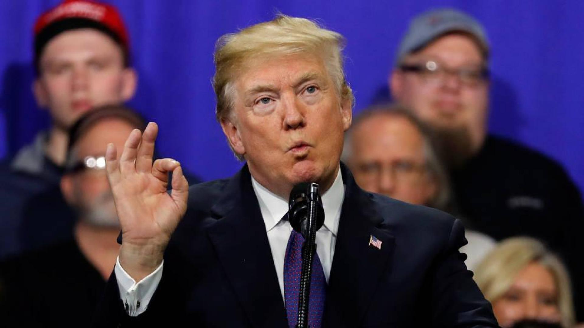 Sigue la polémica entre Trump y los jugadores de fútbol americano