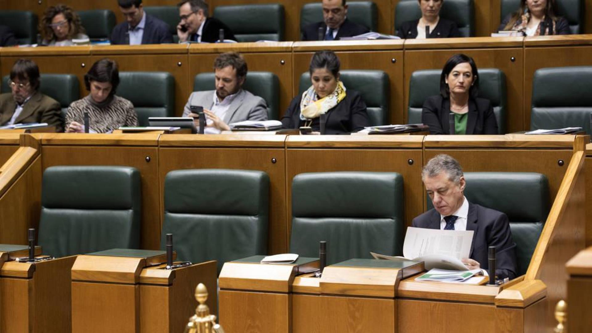 EH Bildu se abstiene en el rechazo a los homenajes a los presos de ETA