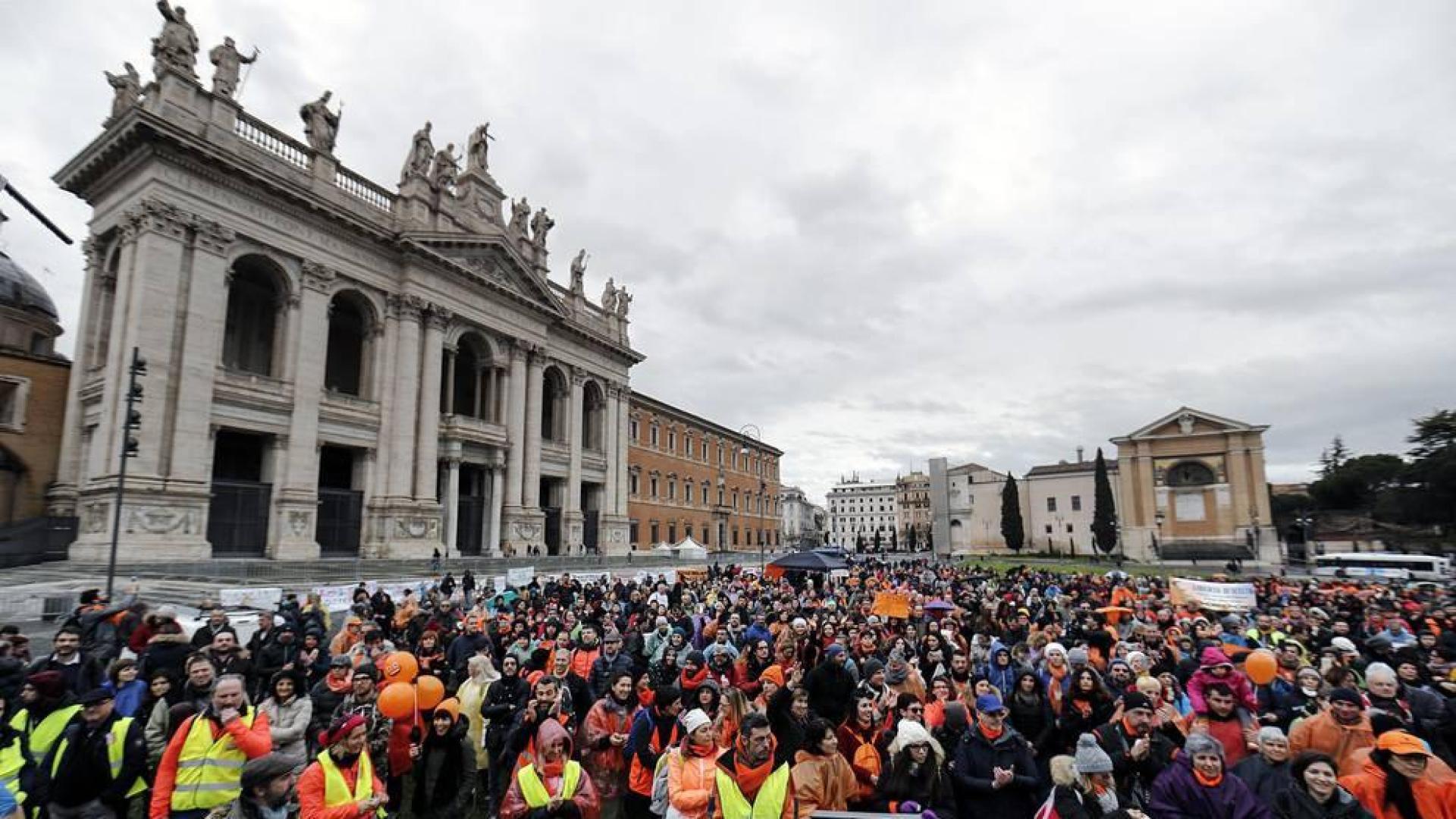 Grandes manifestaciones en Italia una semana antes de las elecciones
