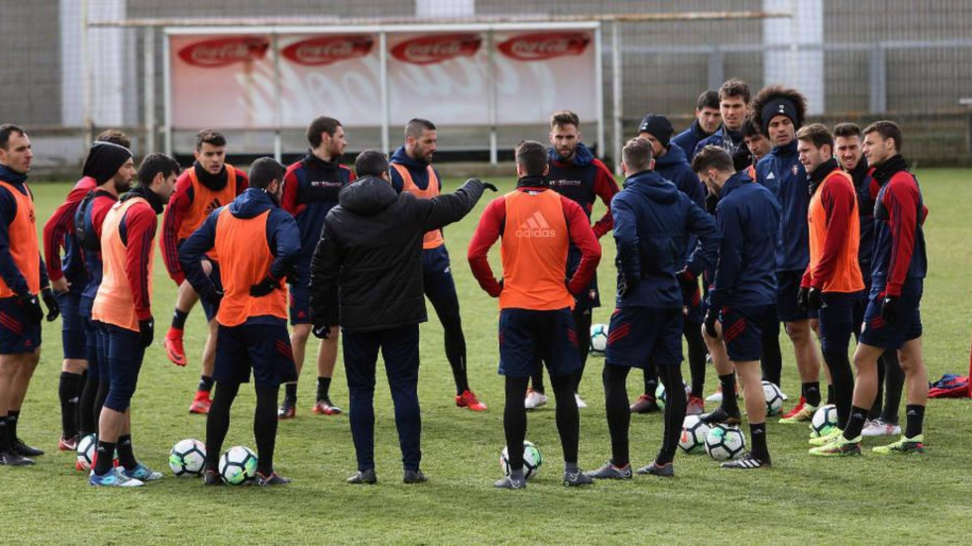 Osasuna recibe al Cádiz en un duelo de equipos necesitados