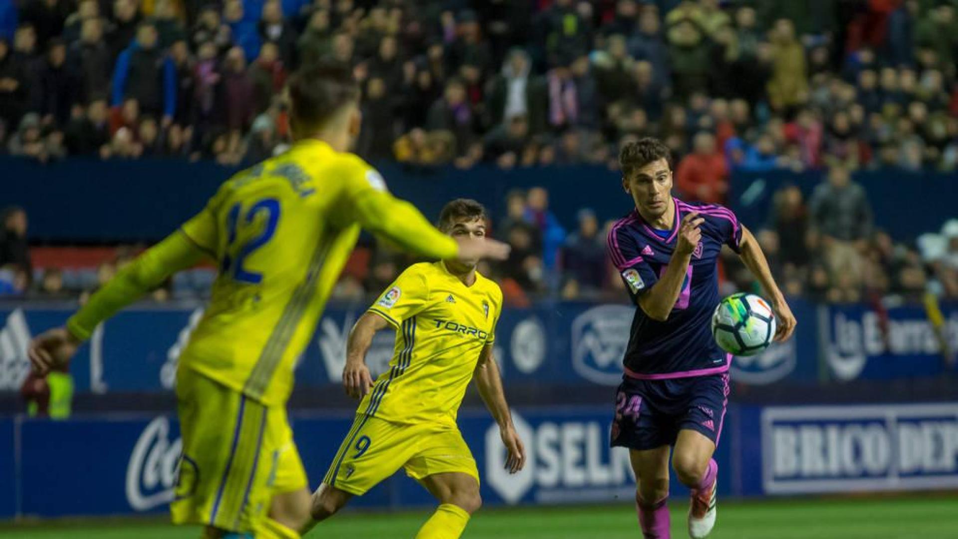Osasuna termina la jornada a las puertas de los puestos de play-off