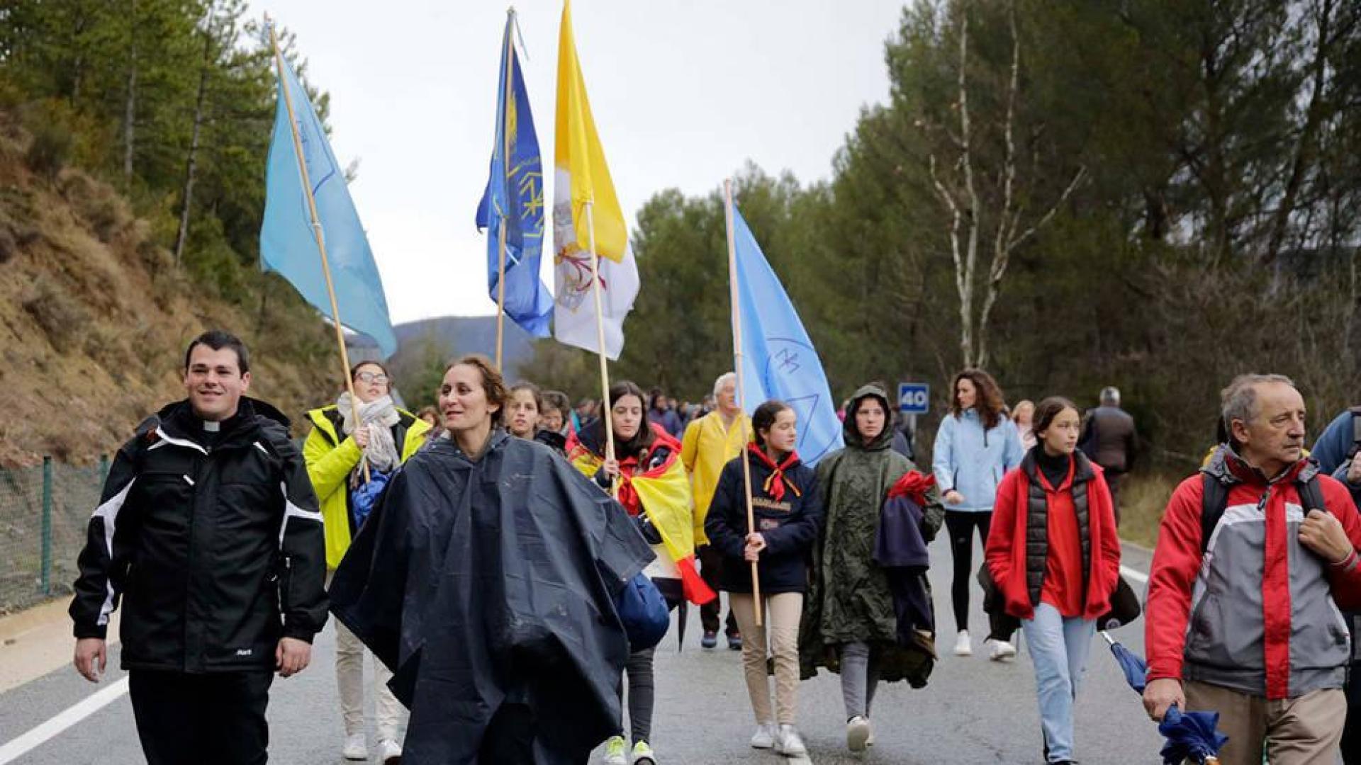 Vía Crucis a Javier contra viento y marea