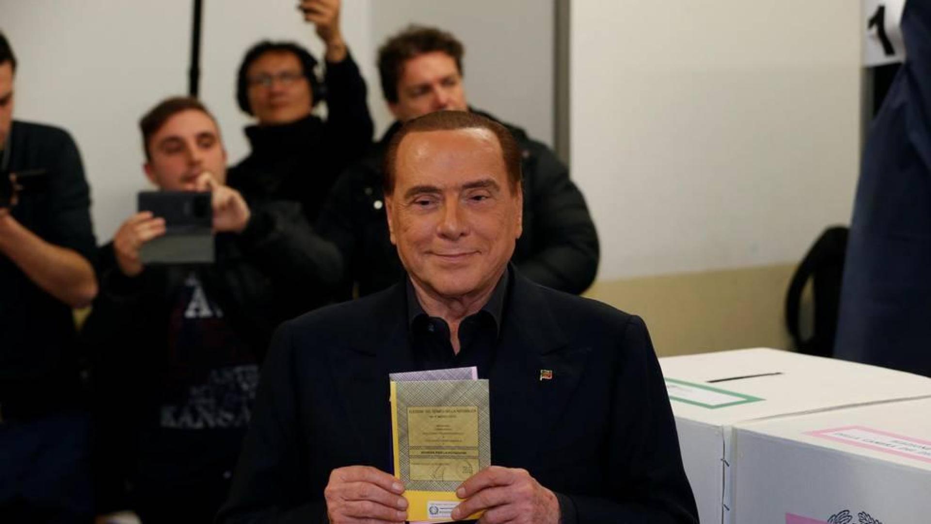 La derecha gana en Italia seguida de cerca por el M5S, según sondeos