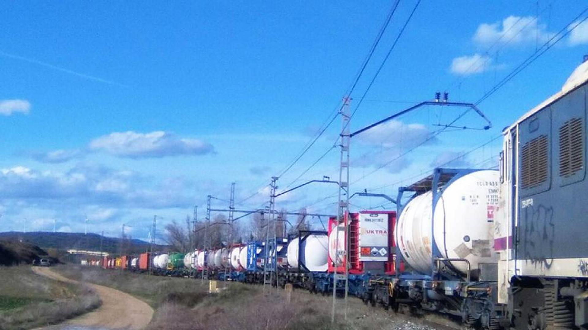 Sofocado un incendio en una locomotora estacionada en Garinoain
