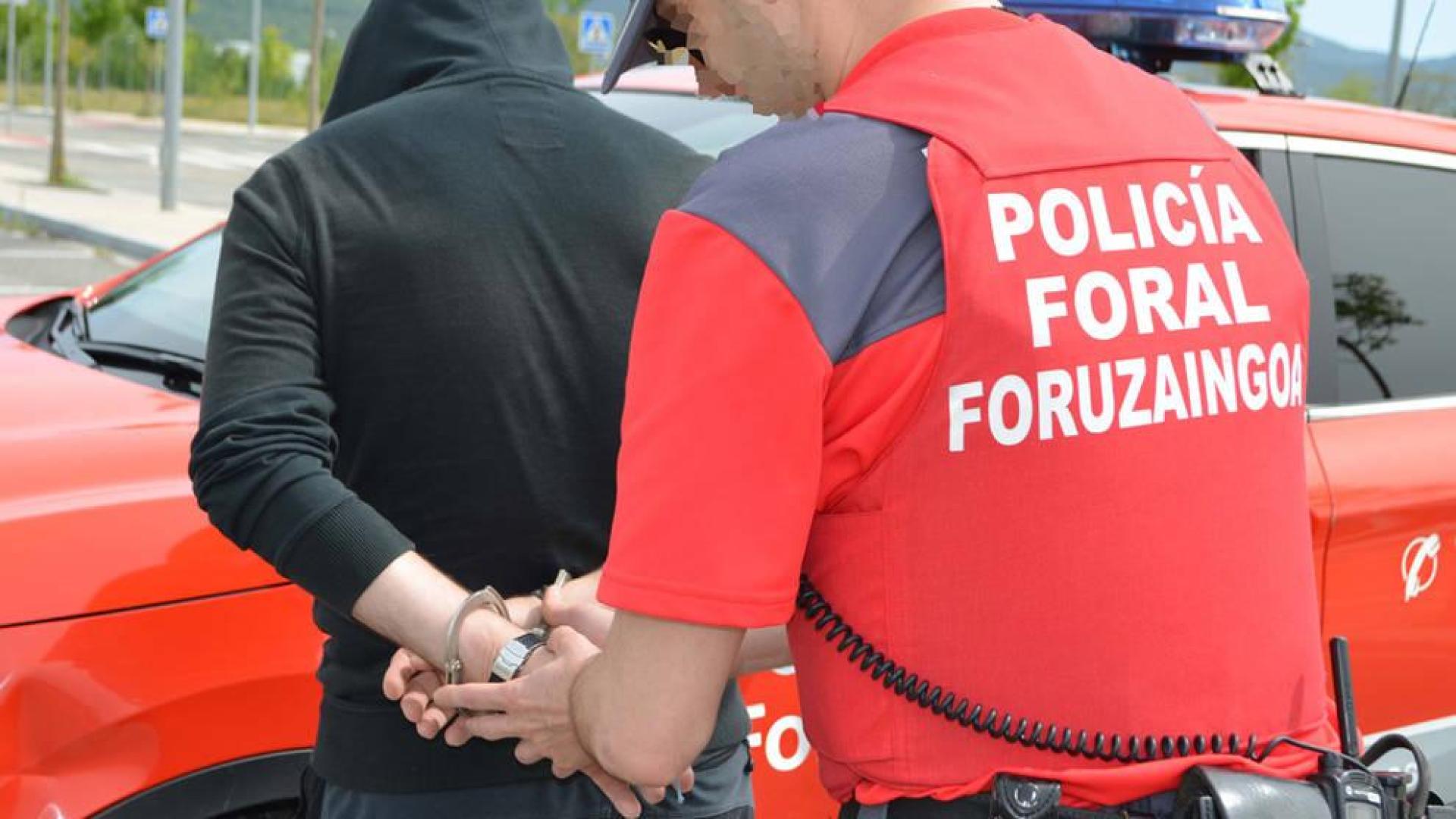 Detenidos por lesiones en Funes, amenazas en Ansoáin y coacciones en Sarriguren