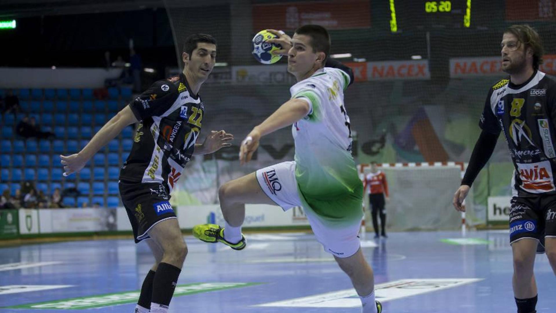 Anaitasuna vuelve a sonreír con un trabajado triunfo ante Puente Genil