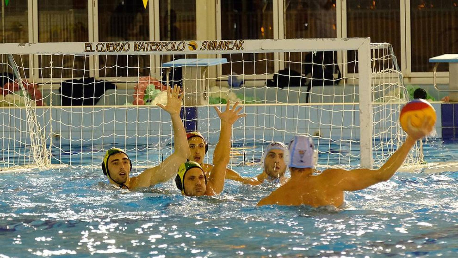 El Waterpolo Navarra cae arrollado en casa del líder