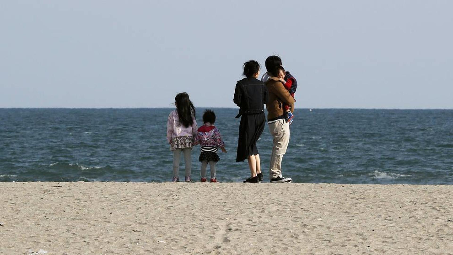 Un minuto de silencio en el séptimo aniversario del tsunami en Japón