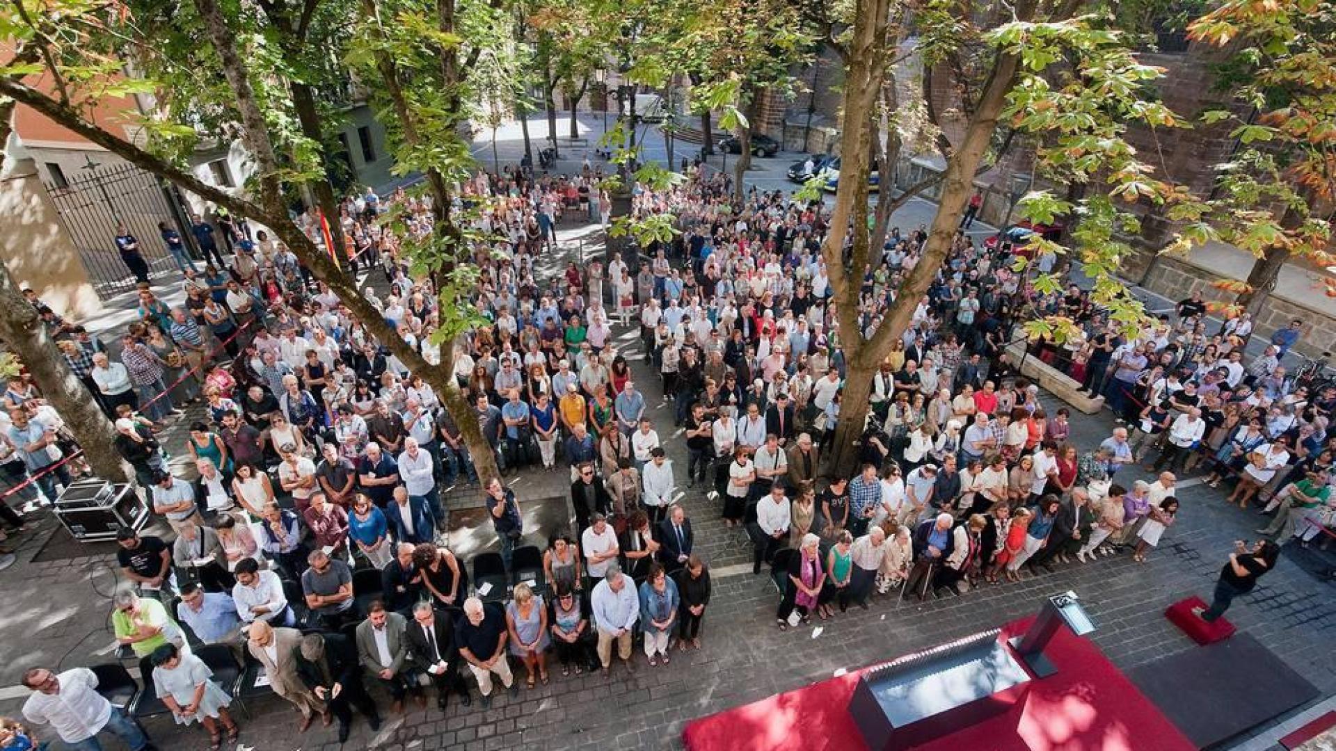 Homenaje a maestros, maestras y personal docente asesinado o represaliado como consecuencia del golpe militar de 1936.