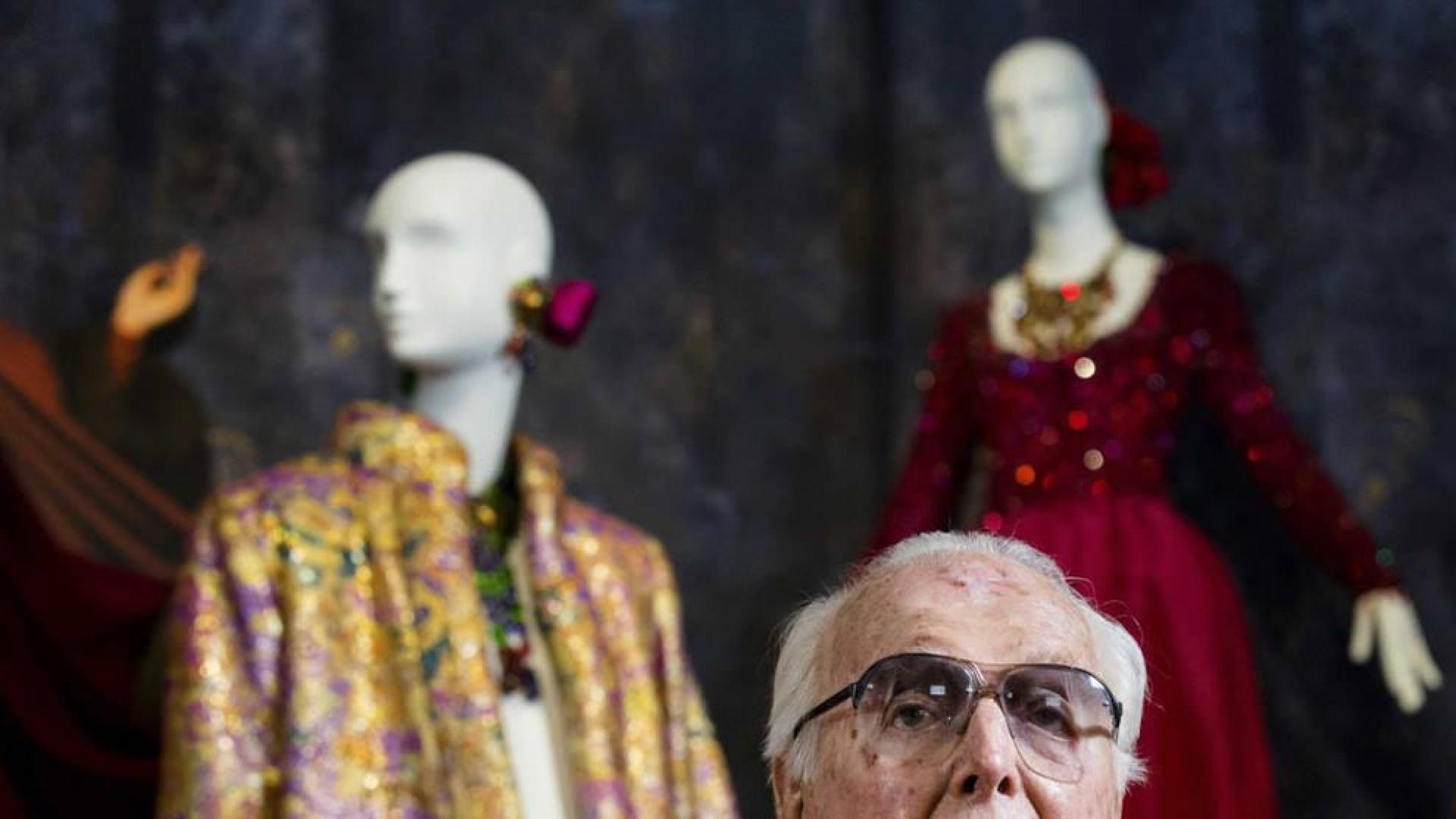 Muere a los 91 años el legendario modisto francés Hubert de Givenchy