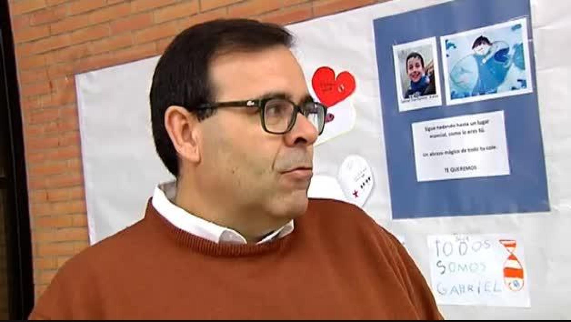 Los compañeros de colegio de Gabriel preguntan por él