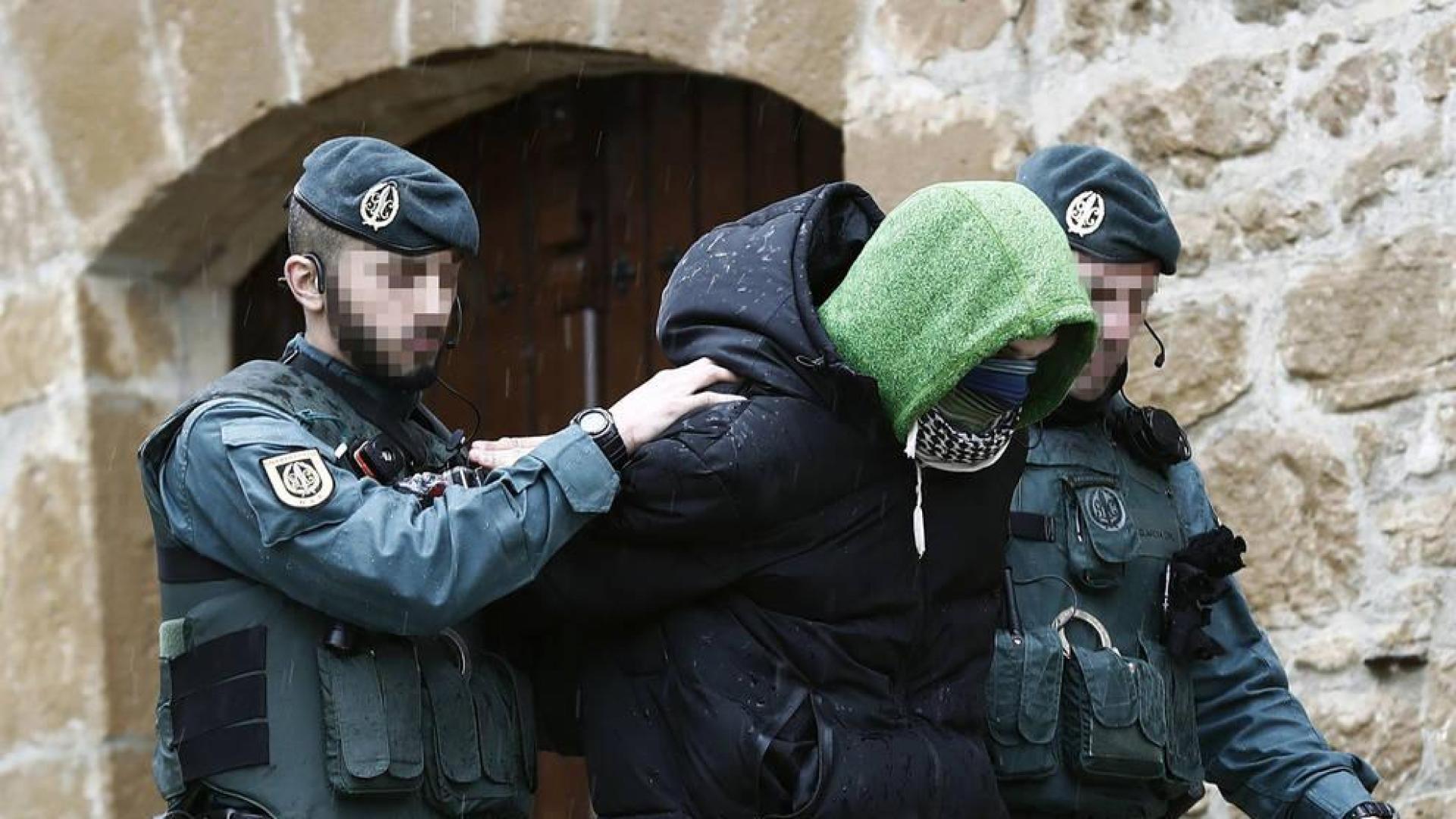 Detenido en San Martín de Unx un español listo para actuar como yihadista en solitario