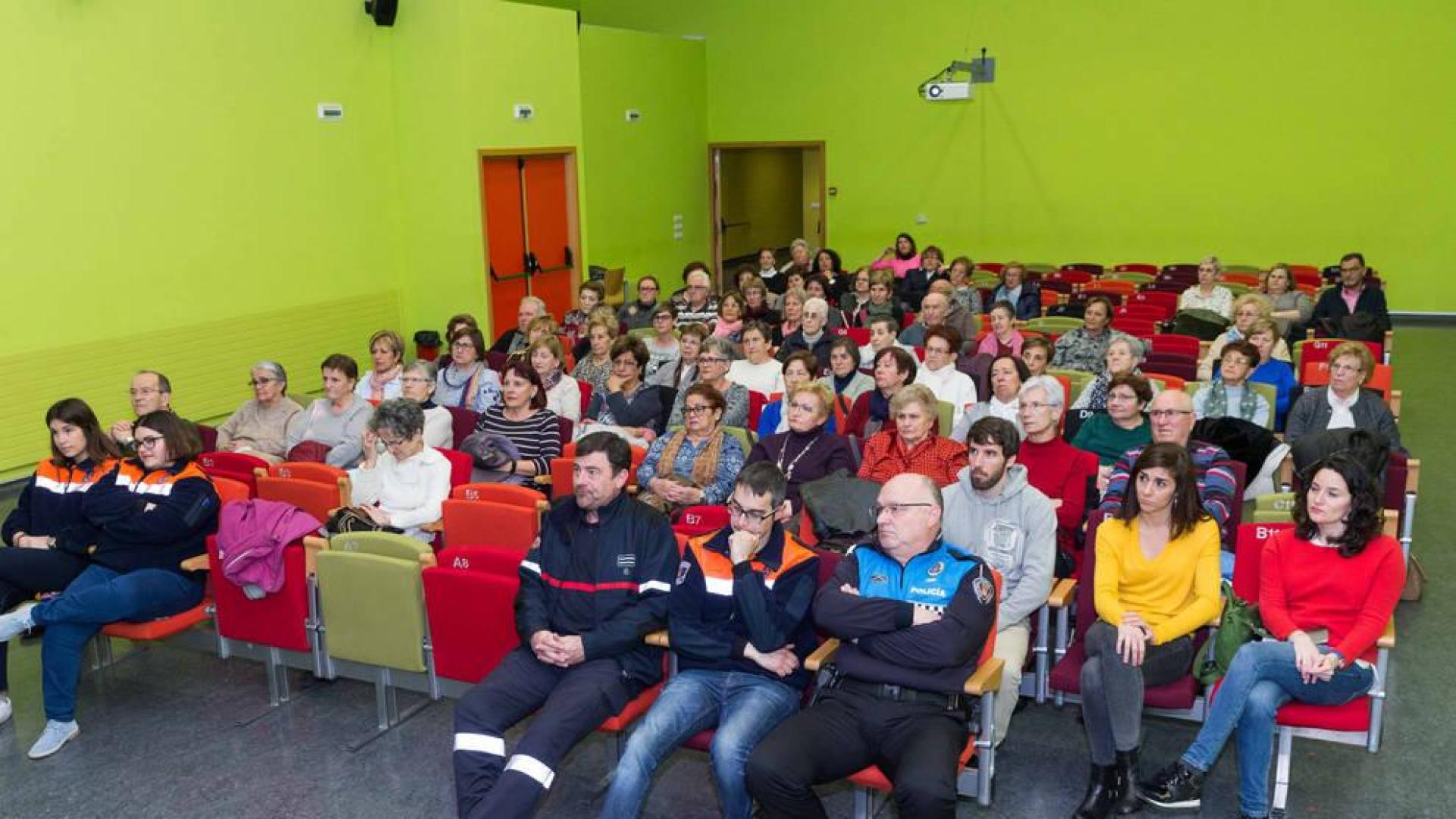 Tudela aprende a 'atender' a su corazón