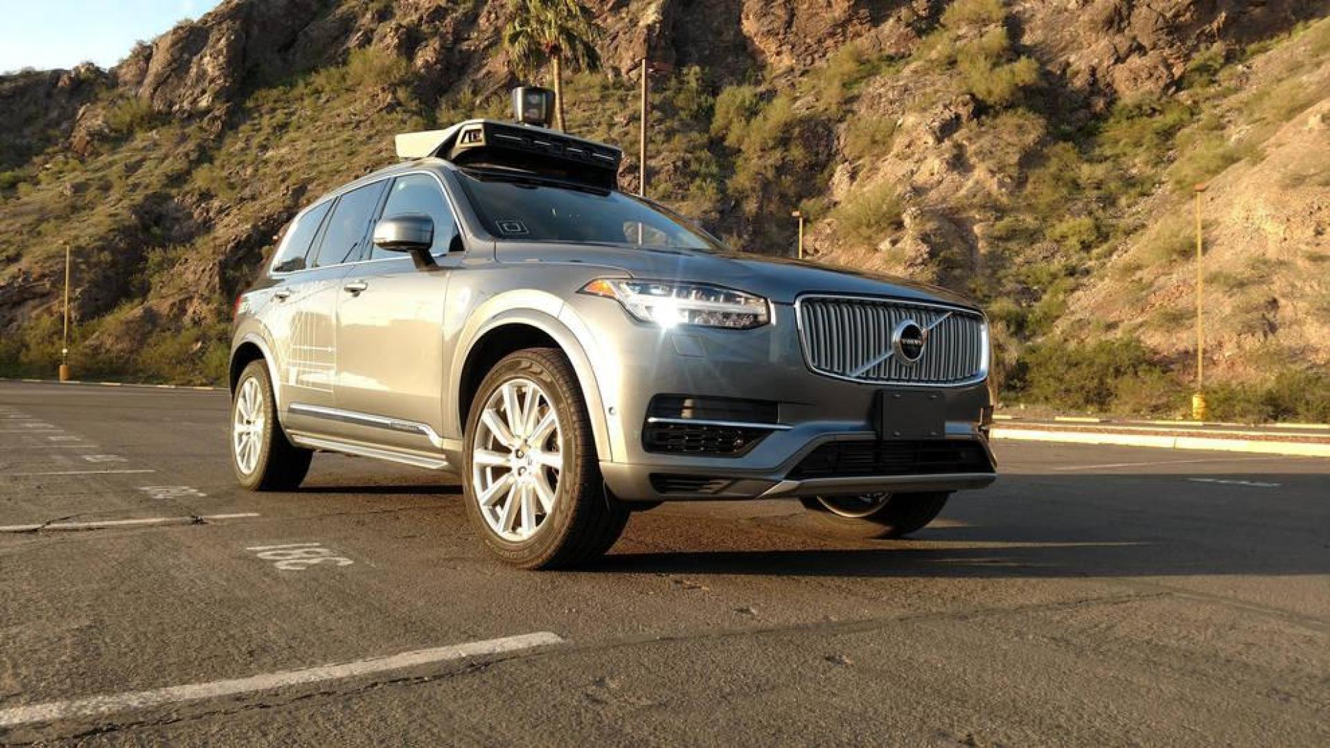 Un vehículo sin conductor de Uber atropella a un peatón en Tempe,, Arizona.
