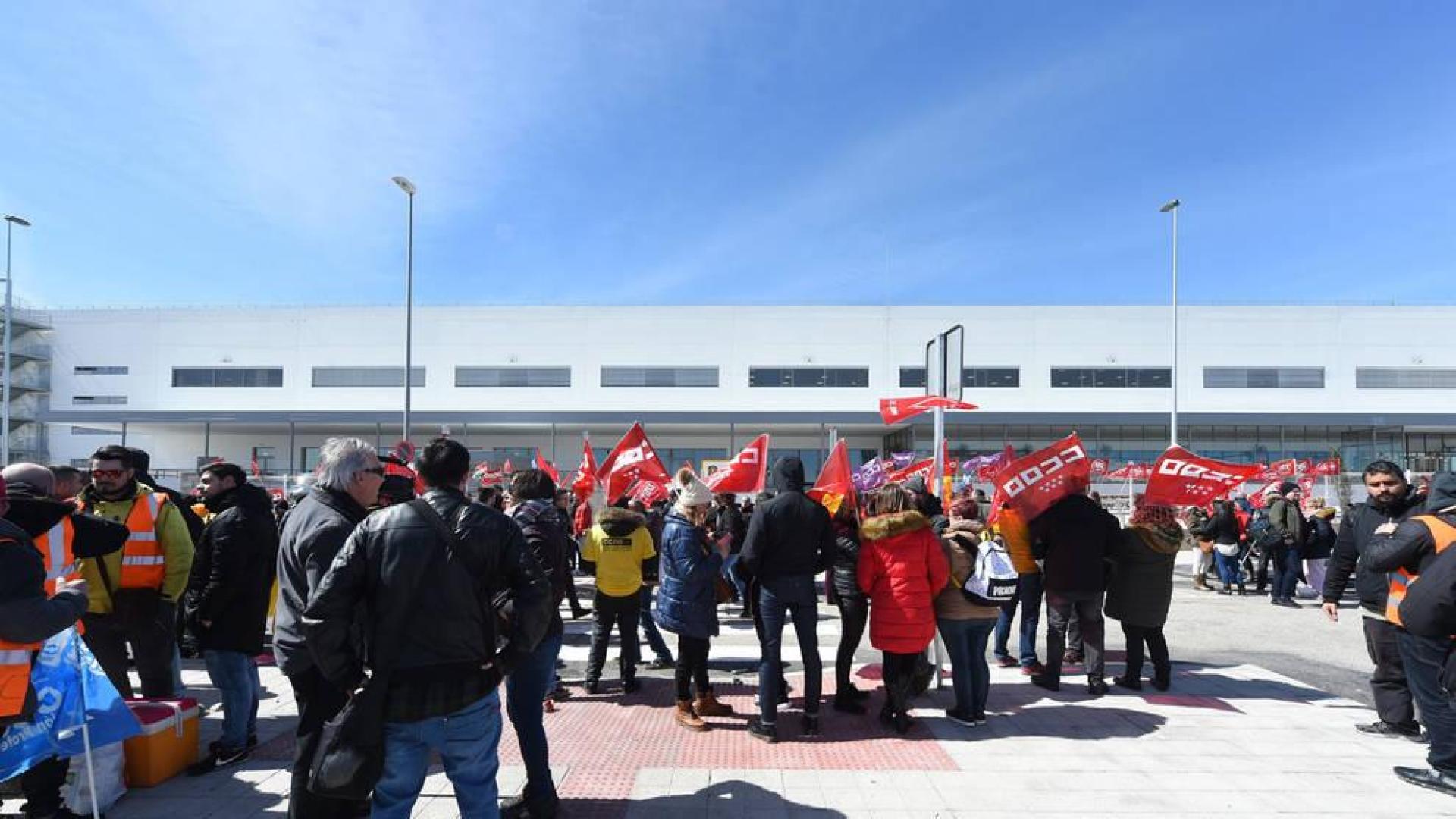 Masivo seguimiento de la huelga de los trabajadores de Amazon en España