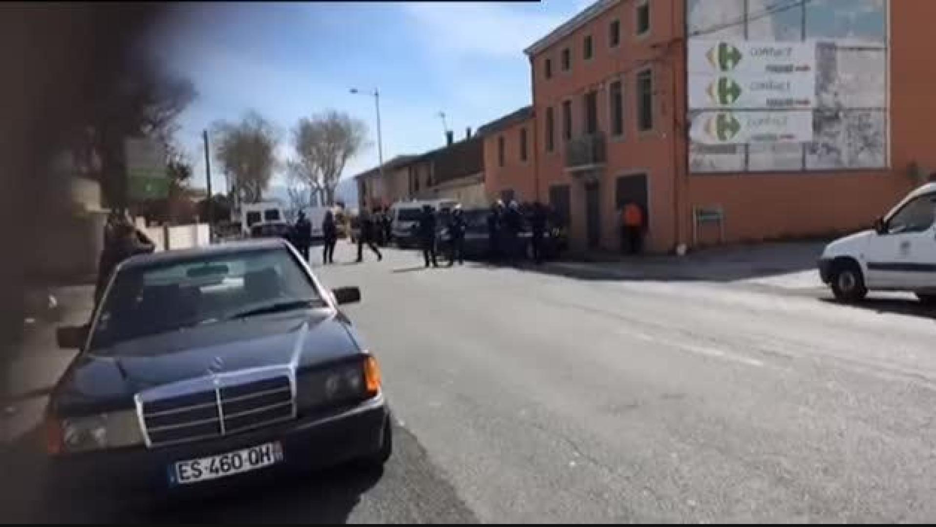 Toma de rehenes en un supermercado en Francia