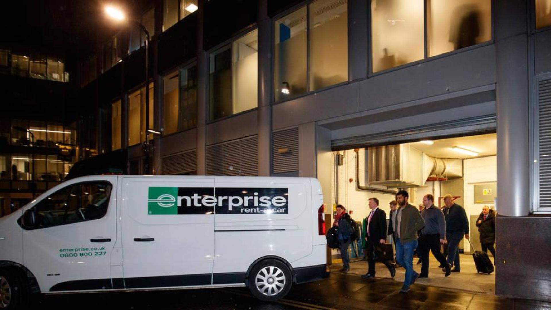 Un juez autoriza un registro en las oficinas de Cambridge Analytica en Londres
