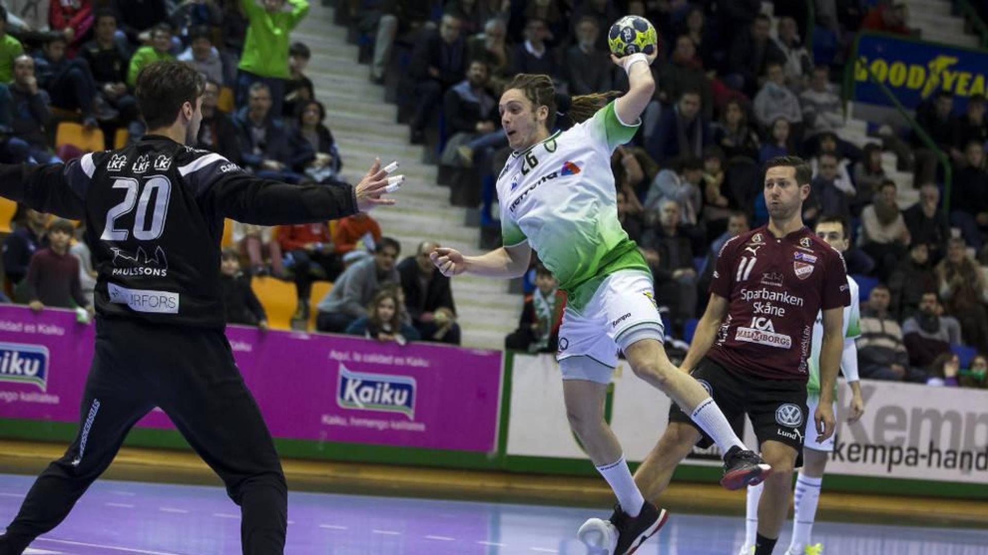 Anaitasuna suma un meritorio triunfo ante el Lugi con pruebas y rotaciones
