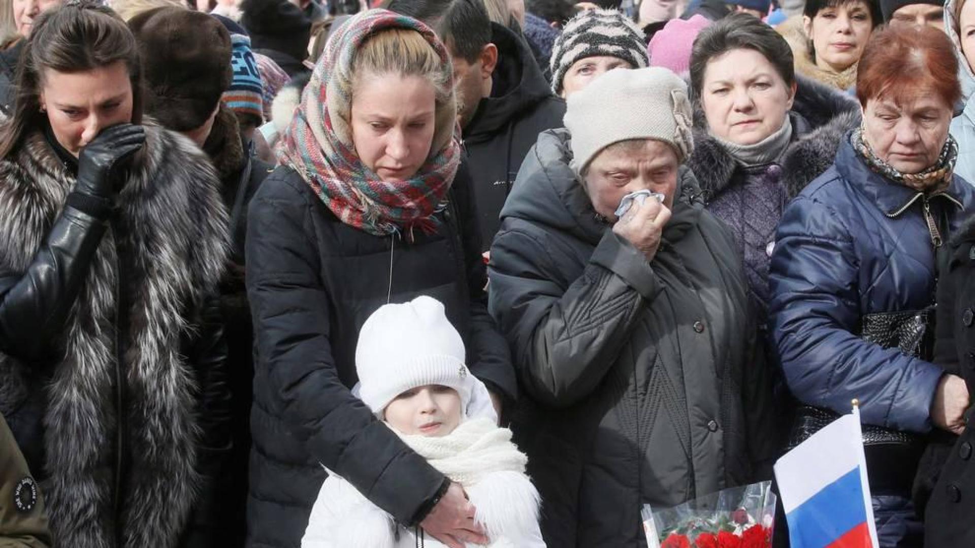 Putin reforzará la seguridad en los centros comerciales tras el incendio en Kemerovo