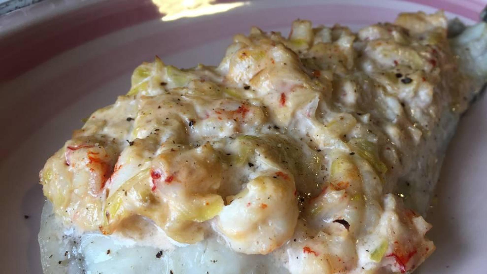 Recetas de Semana Santa: Rodaballo relleno de gambas y puerros