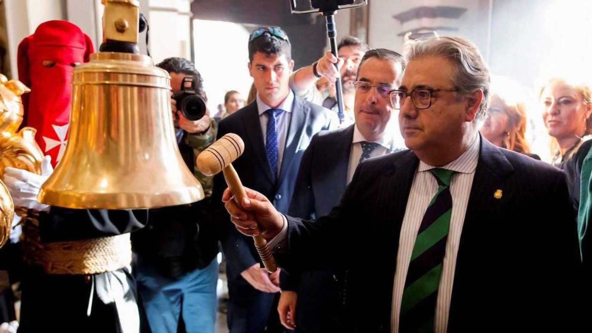 Zoido responde a Guardiola que es violencia acosar a contrarios al soberanismo