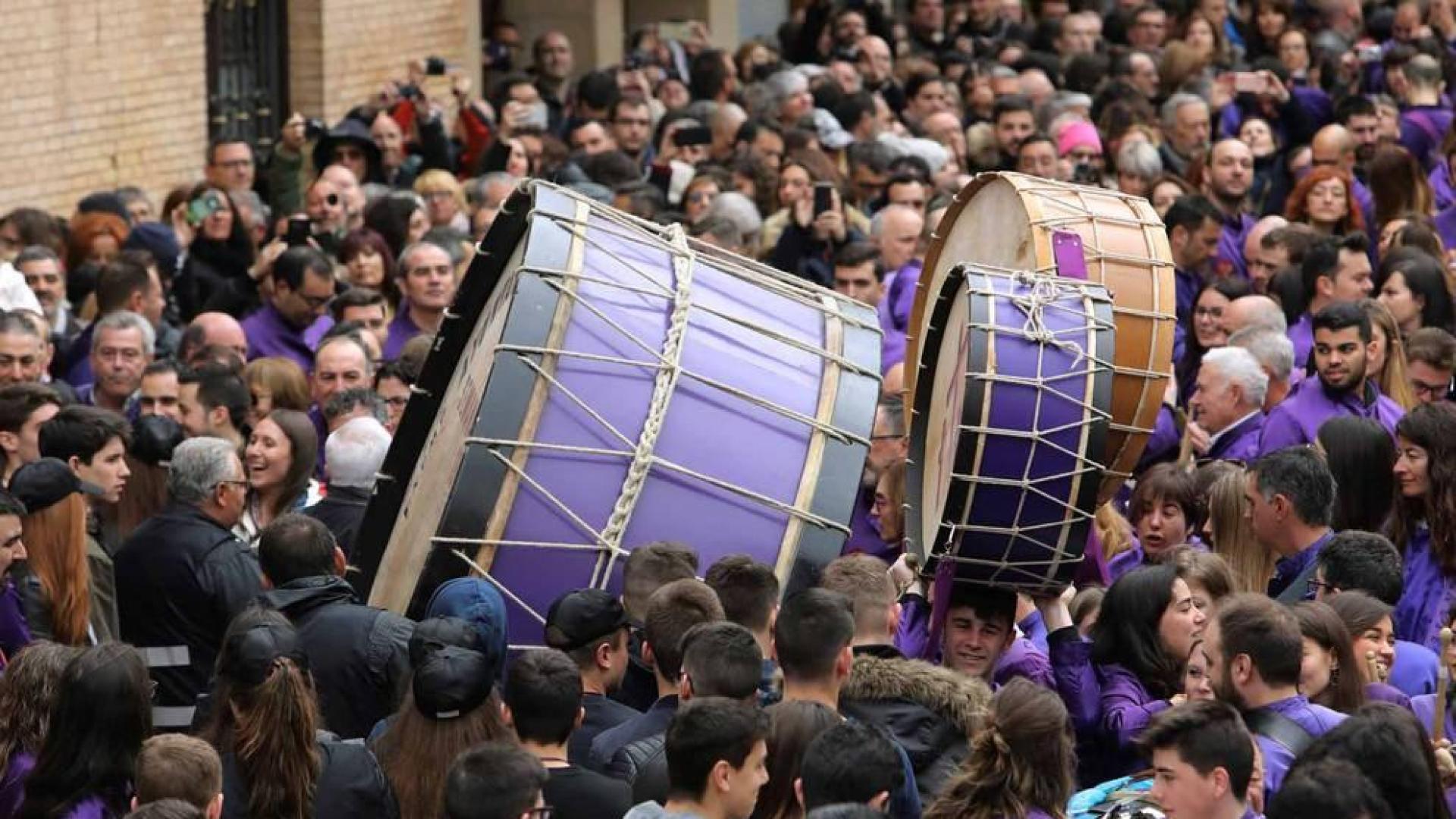 El PSOE pide al Gobierno que apoye a la tamborrada como futuro patrimonio cultural