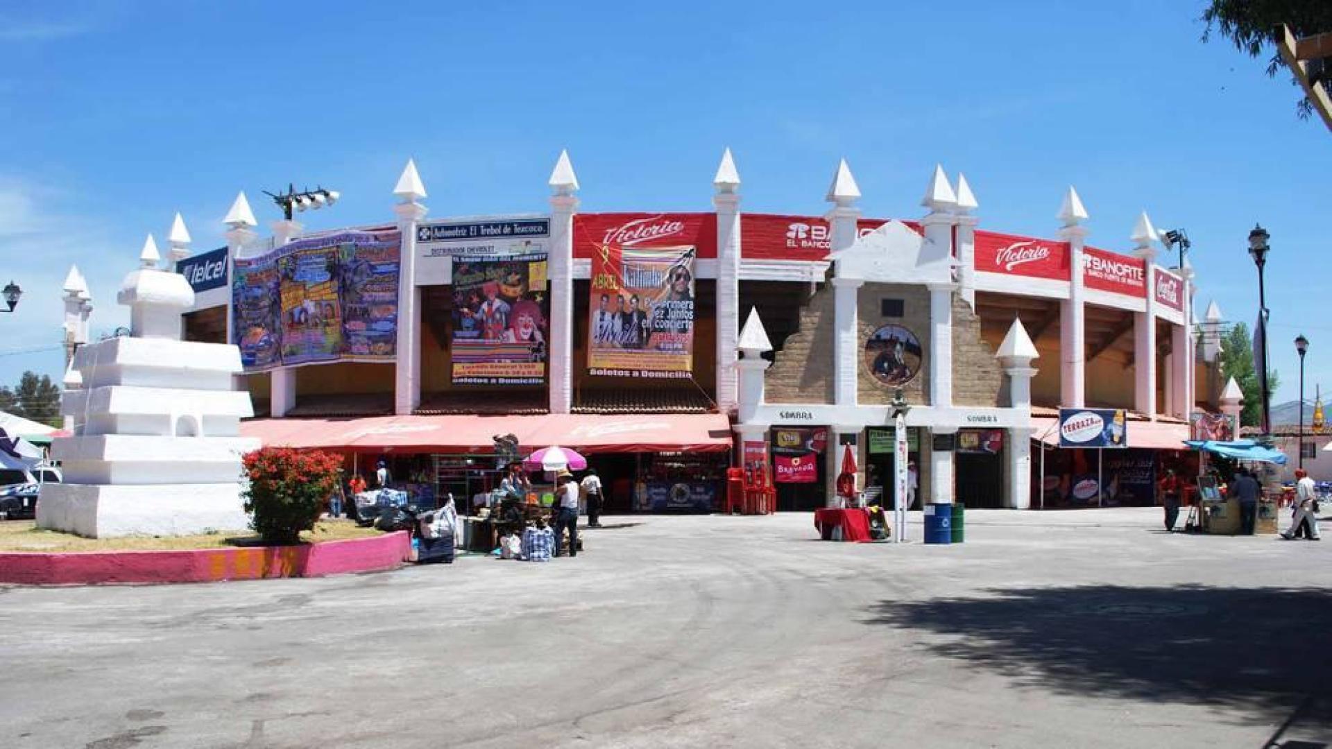 Guillermo Hermoso de Mendoza se va de vació de la feria de Texcoco en Mexico