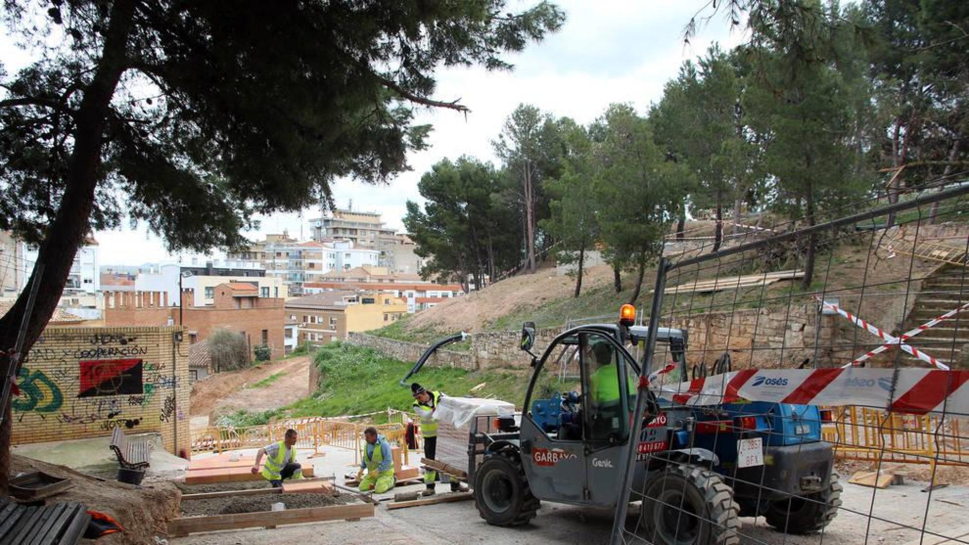 El ascensor de la cuesta de la Torre Monreal de Tudela se retrasa 3 meses