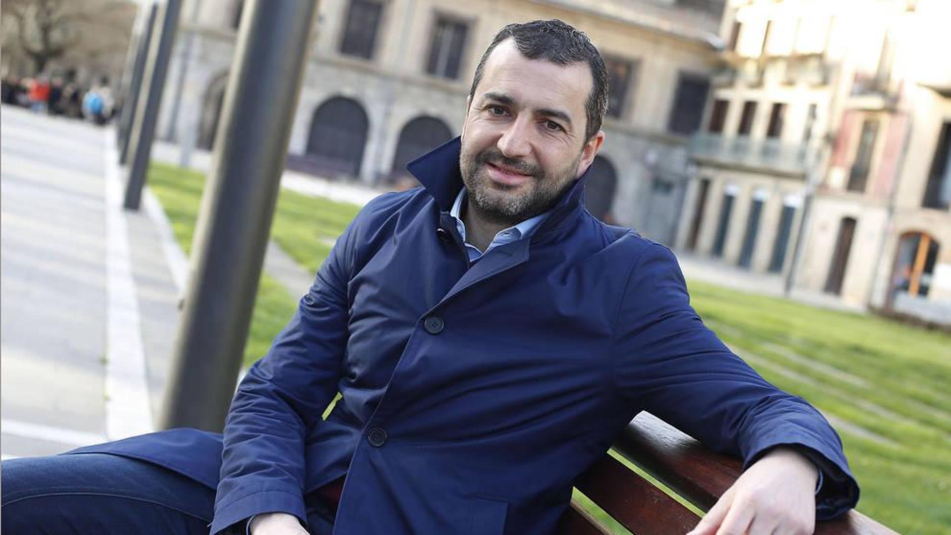 Diego Martínez: “Tiendo a traducir al lenguaje del fútbol todo lo que veo”