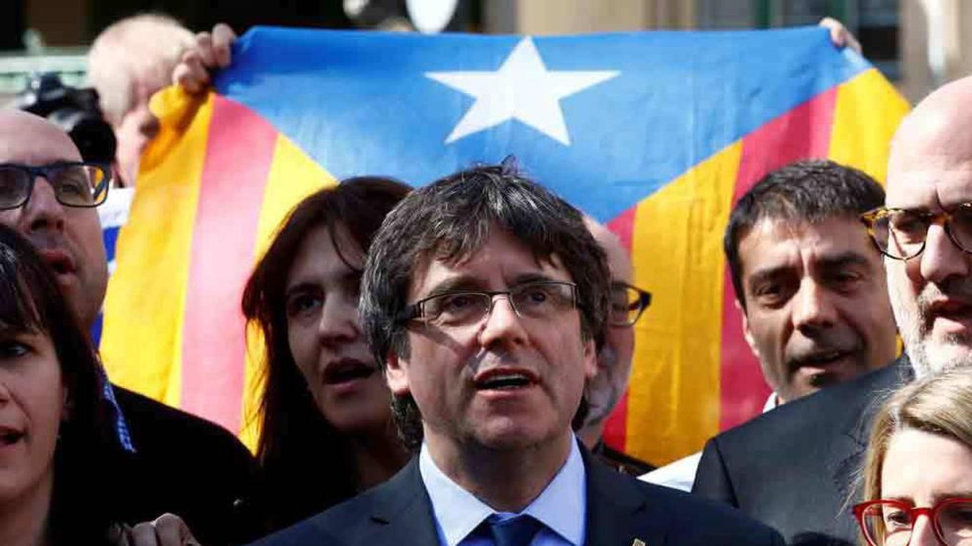 JxC y la ANC vuelven a poner sobre la mesa la investidura de Puigdemont
