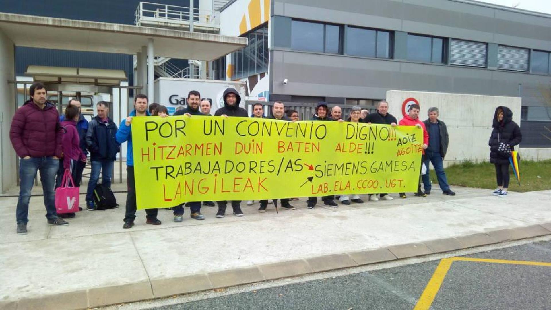 El comité de Gamesa Aoiz reactiva las movilizaciones por el bloqueo del convenio