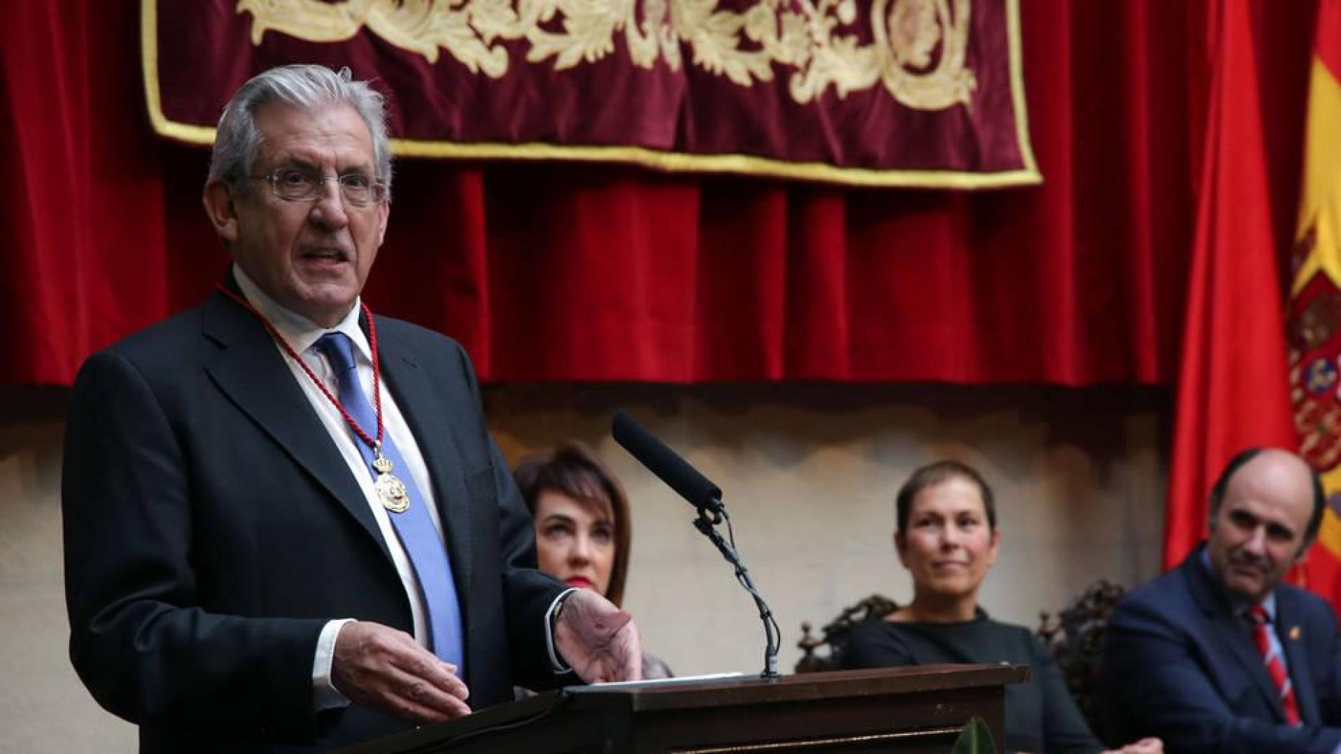 Pedro Miguel Etxenike, Miembro Honorífico de la Sociedad Europea de Física