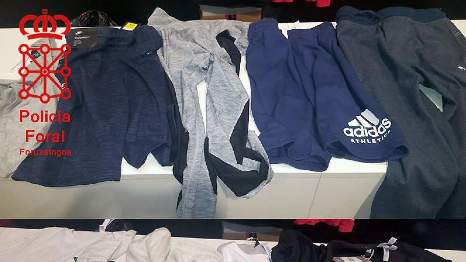 Detenidas en Pamplona por hurtar prendas deportivas por valor de 2400 euros