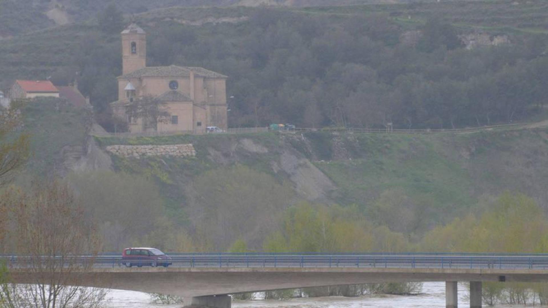 Baja el nivel del río Aragón en Yesa y se rebaja la alerta a prealerta