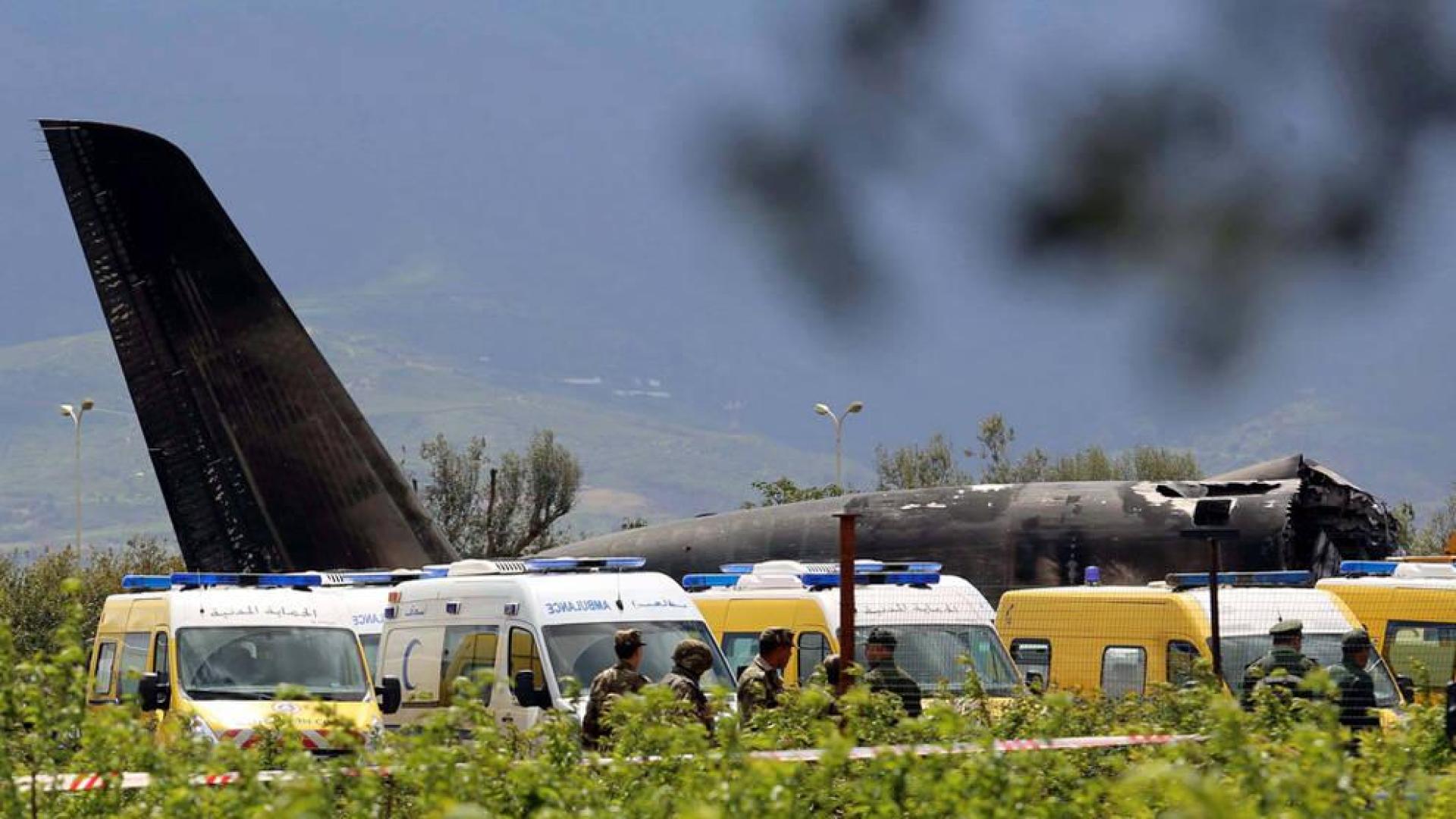 Mueren 257 personas en la peor tragedia aérea de Argelia